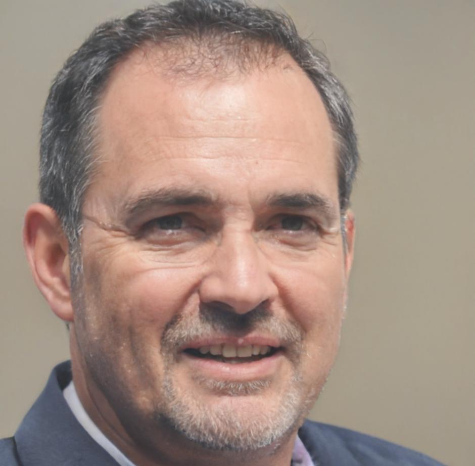 Marc Dubois, Expert en Planification Budgétaire